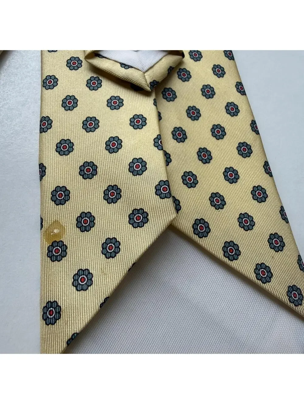 Vintage Lands’ End 100% Silk Necktie Made in USA Yellow Floral Medallion Tie